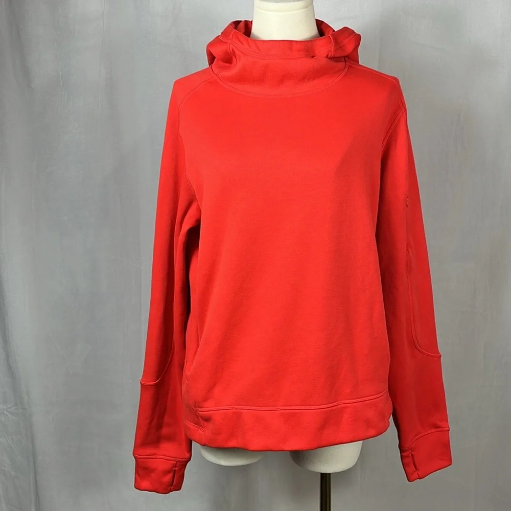 Sweaty Betty Sprinter‎ Run Hoodie in Pentas Red.